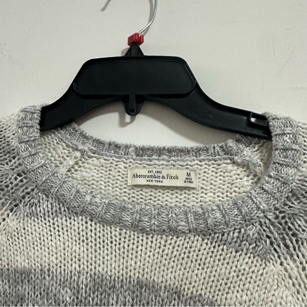 ABERCROMBIE & FITCH Womens Buttery Soft Striped Gray & White Sweater Size M - Picture 6 of 13